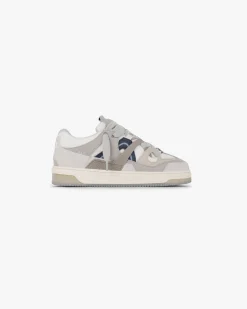 Represent Bully Sneaker -> Bully