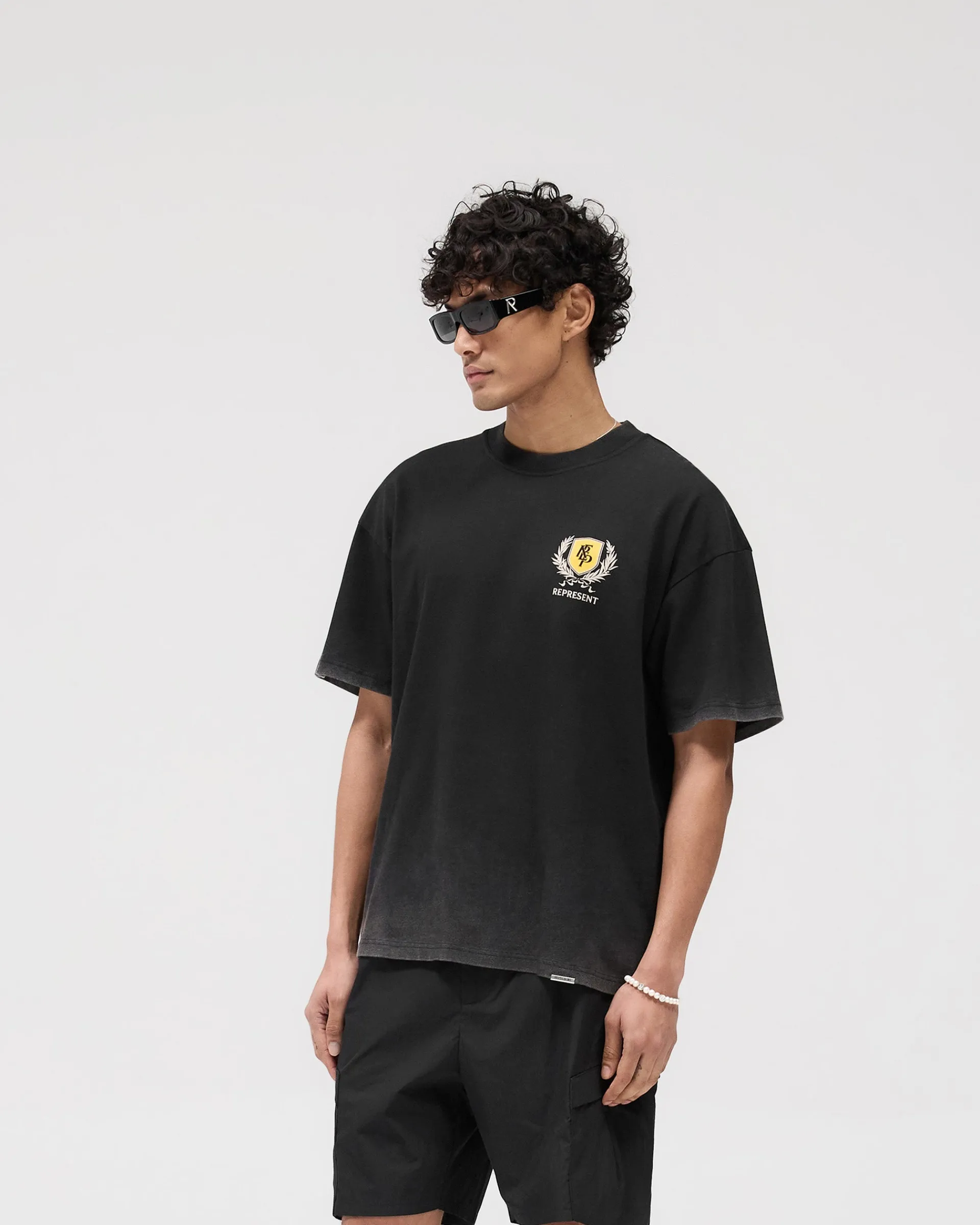 Represent Crest T-Shirt - Vintage Black> T-Shirts