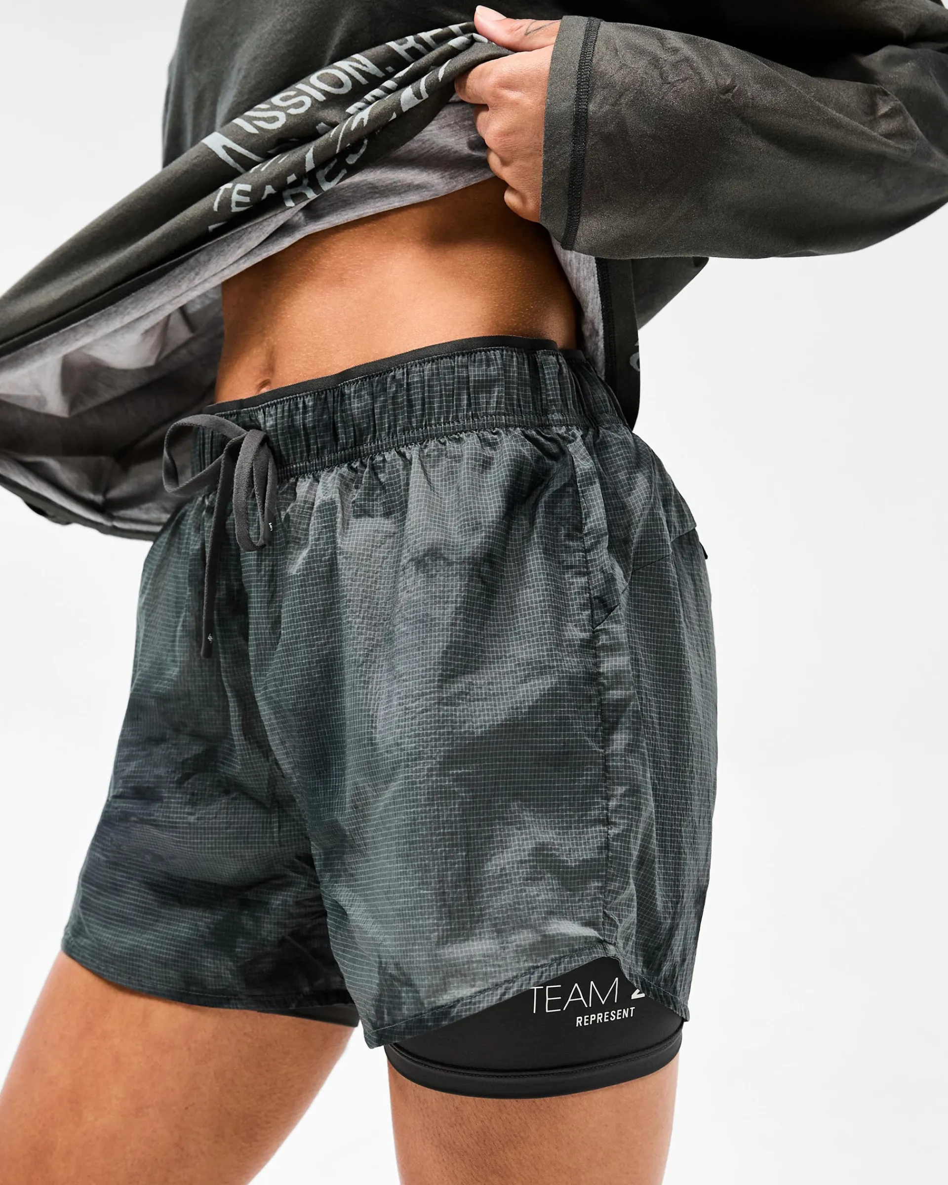 Represent 247 Distance 2-In-1 Short Printed - Dark Green> Bottoms/Shorts
