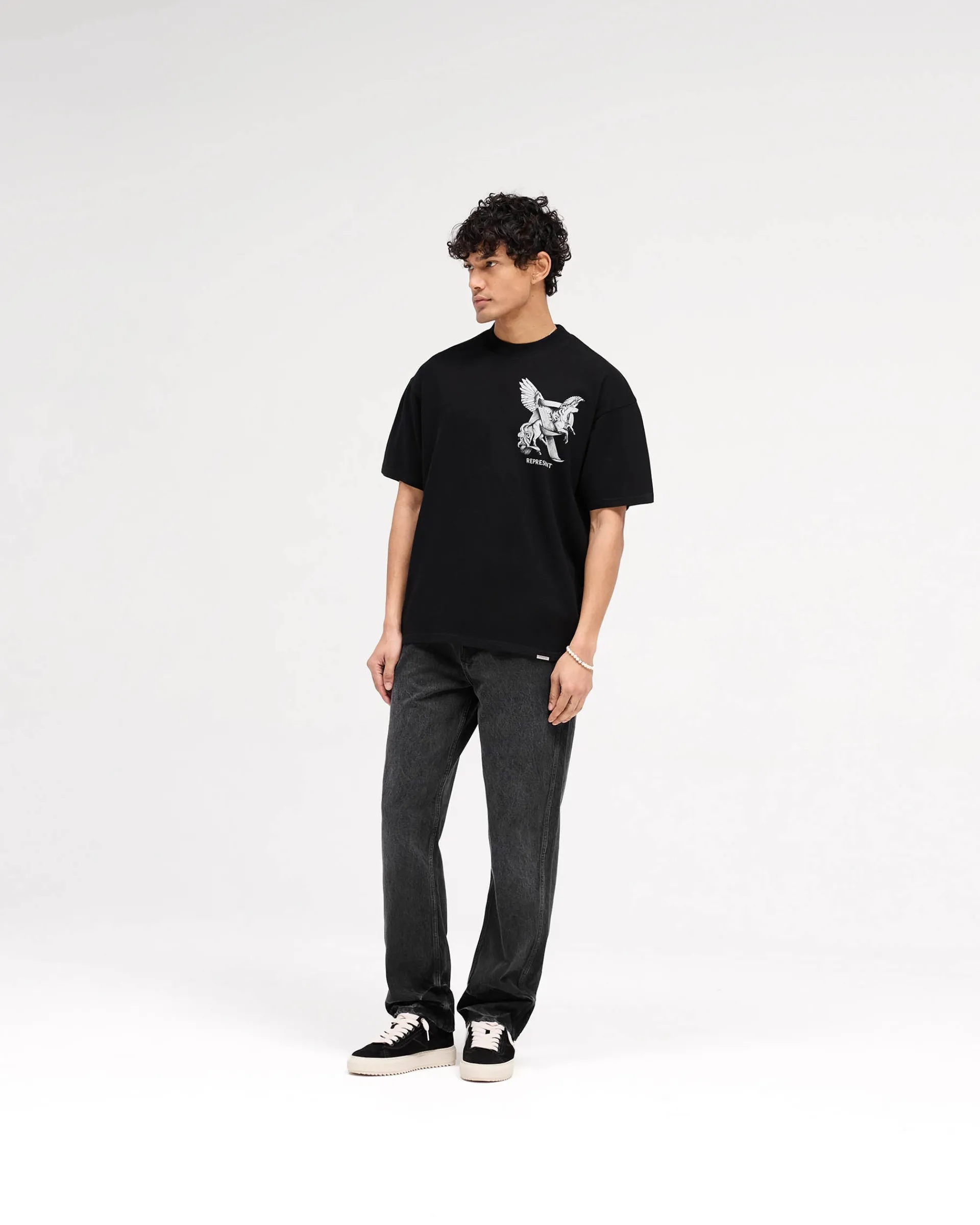 Represent Elegance In Motion T-Shirt - Jet Black> T-Shirts