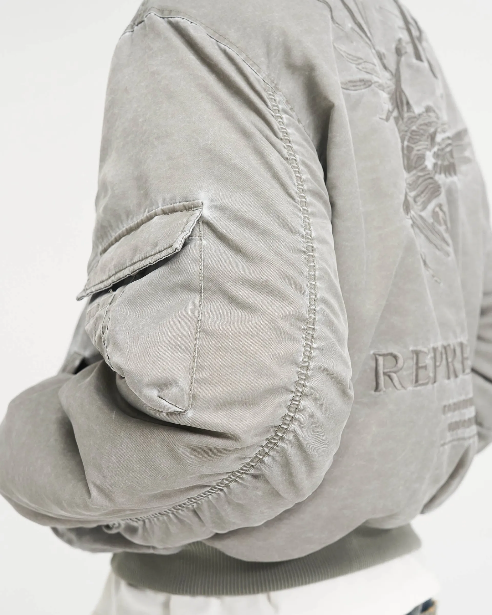 Represent Icarus Flight Bomber -> Outerwear