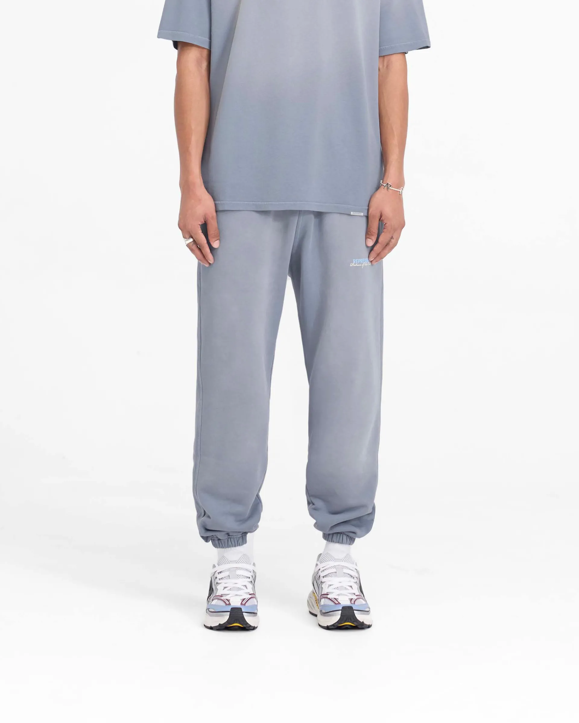 Represent Patron Of The Club Sweatpant - Washed Grey> Sweatpants | Pants