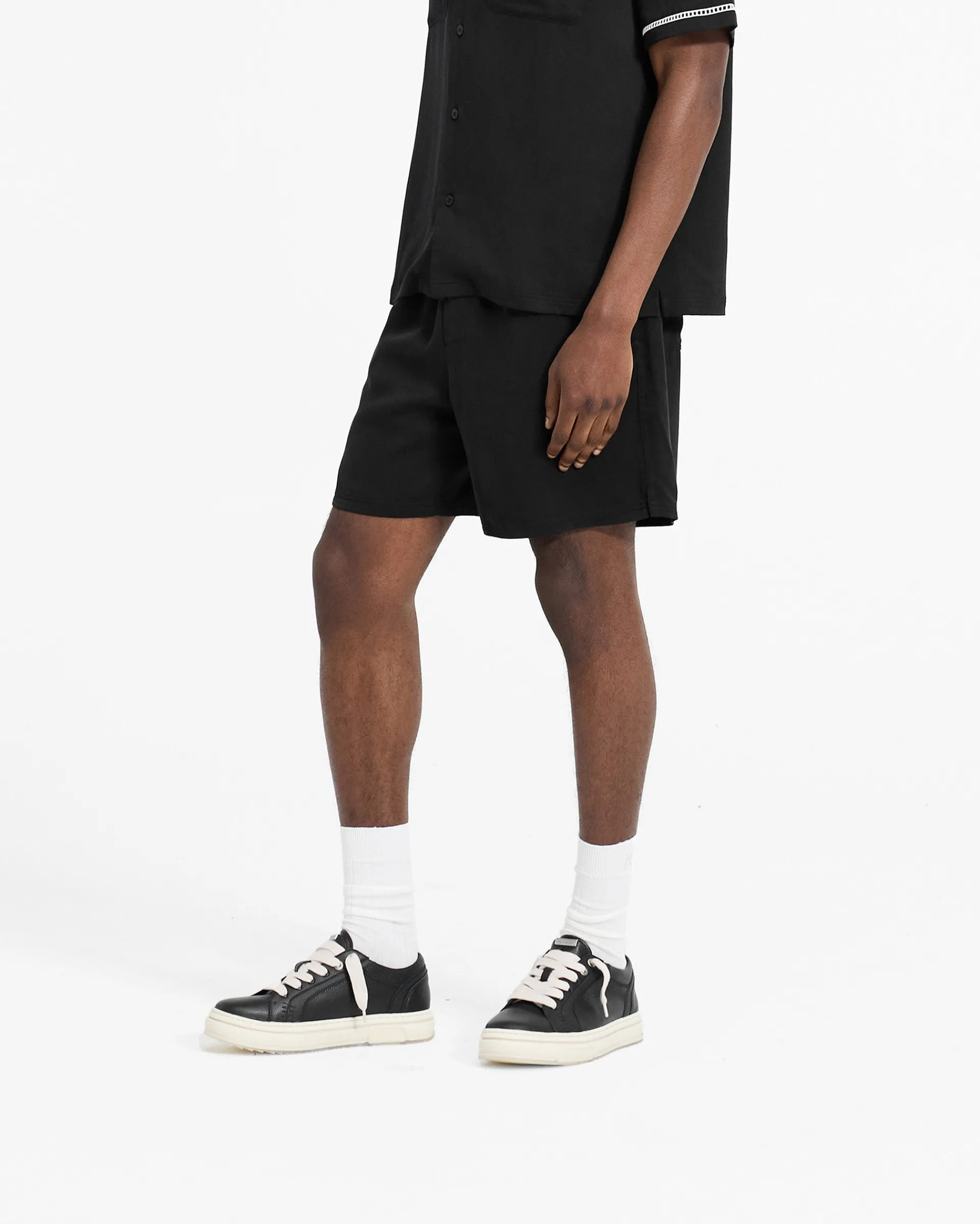 Represent Resort Shorts - Jet Black> Shorts